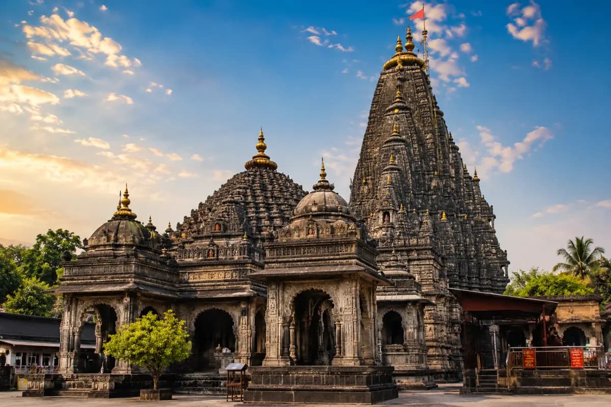 Pune to Nashik outstation cab Pune to Nashik outstation cab